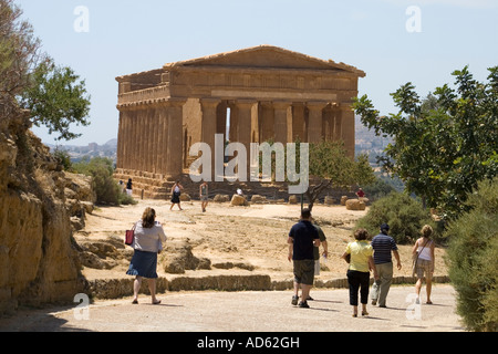 Tempio della Concordia Valle dei Templi di Agrigento Sicilia Italia Foto Stock