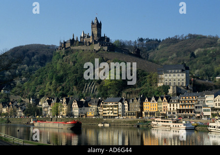 In Germania il vino della Mosella il castello di Cochem Foto Stock