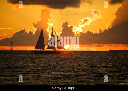 Nave al tramonto Key West Florida Foto Stock