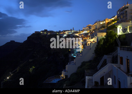 Thira in tarda serata, Grecia, Santorin, Thira Foto Stock