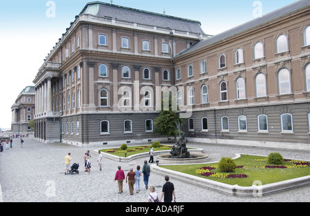 La collina del castello del distretto di Budapest, Ungheria Foto Stock