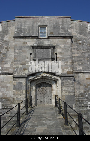 Il castello di Calshot Inghilterra è un ben conservato Castello Tudor a Calshot Spit dal Solent Foto Stock