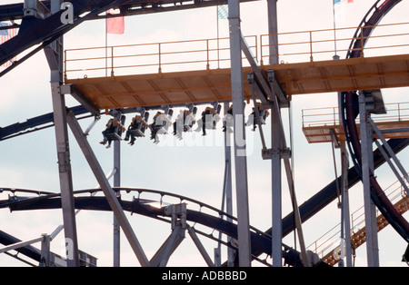 Eurostar un roller coaster al Oktoberfest a Monaco di Baviera Baviera Germania Foto Stock