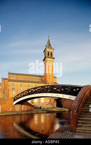 La chiesa di San Giorgio ex cappella congregazionale in Castlefield Manchester REGNO UNITO Foto Stock