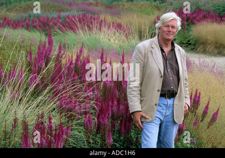 Piet Oudolf a Pensthorpe Millennium giardino, Norfolk Inghilterra UK uomo persona persone ritratto famoso designer progettisti prairie Foto Stock