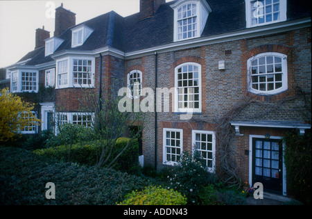 Hampstead Garden sobborghi inizio Co op alloggiamento progettato da Lutyens periodo edoardiano Londra Foto Stock