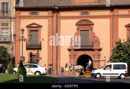 Vista di Siviglia gli edifici colorati Siviglia Andalusia Andalucía España Spagna Iberia Europa Foto Stock