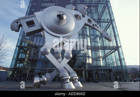 La scultura di un cavallo nella parte anteriore dei supporti di stampa Academy Heidelberger Druckmaschinen a Heidelberg Germania Foto Stock