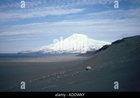 2270 m. alto Beerenberg, i mondi più nord del vulcano sull'artico isola Jan Mayen (Norvegia). Foto Stock