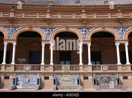Vista di Plaza de España Parque de María Luisa Maria Luisa Park Sevilla Siviglia Andalusia Andalucía España Spagna Europa Foto Stock