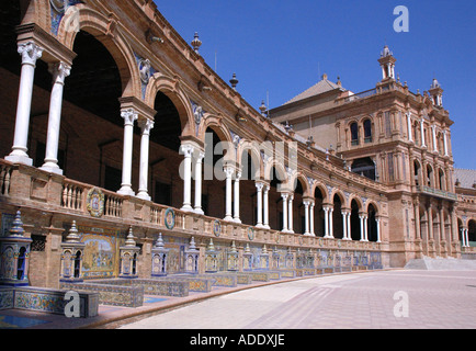 Vista di Plaza de España Parque de María Luisa Maria Luisa Park Sevilla Siviglia Andalusia Andalucía España Spagna Europa Foto Stock