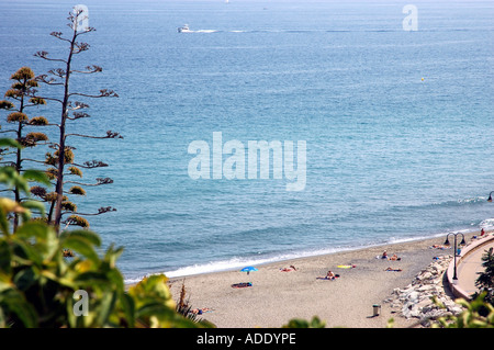 Vista panoramica mare e spiaggia di Torremolinos Costa del Sol Costa del Sole Andalusia Andalucía España Spagna Iberia Europa Foto Stock