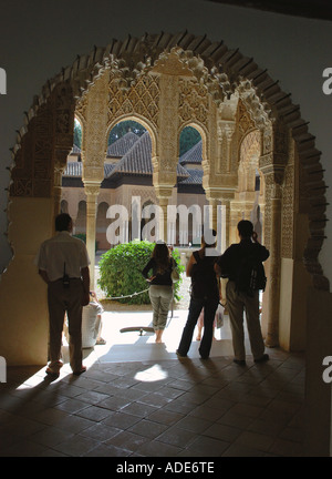 Vista di Alhambra Palace & Alcazaba fortezza Granada Andalusia Andalucía España Spagna Iberia Europa Foto Stock