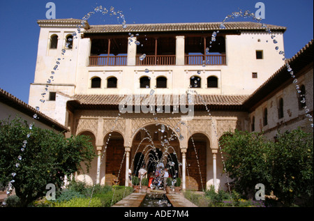Vista di Alhambra Palace & Alcazaba fortezza Granada Andalusia Andalucía España Spagna Iberia Europa Foto Stock