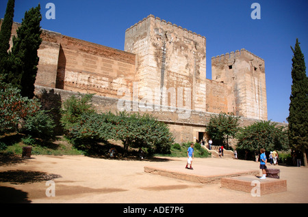 Vista di Alhambra Palace & Alcazaba fortezza Granada Andalusia Andalucía España Spagna Iberia Europa Foto Stock