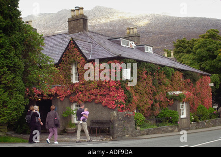 Pen Y Gwryd Hotel vicino a Llanberis Gwynedd 1953 Everest expedition utilizzata come una base quando la formazione in Snowdonia North Wales UK GB Foto Stock