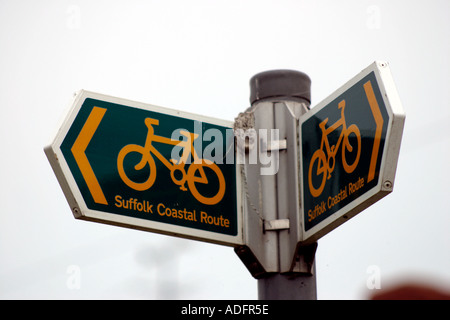 Suffolk Coastal Percorso Ciclabile segno Suffolk in Inghilterra Foto Stock