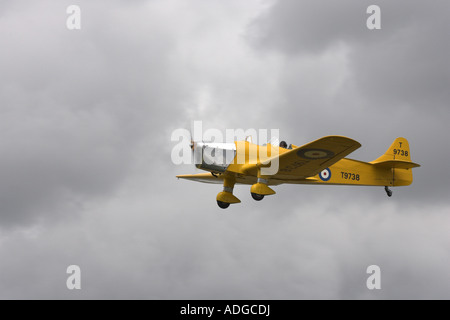 Miglia M14un falco Trainer (Magister) T9738 G-ATAK in volo a Breighton Airfield West Yorkshire Foto Stock