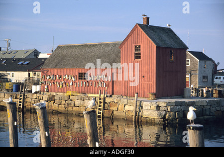 Rockport il marchio,'Rockport Motif No.1'...detto essere America è più - edificio dipinto.Bearskin collo Wharf, Massachusetts, Foto Stock