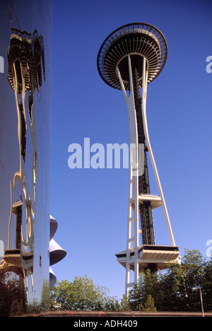 Seattle Space Needle, Washington, Stati Uniti d'America - ristorante girevole in cima alla torre al centro di Seattle Foto Stock