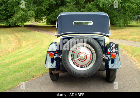 Signore Raglan nella sua Bugatti auto d'Epoca Foto Stock