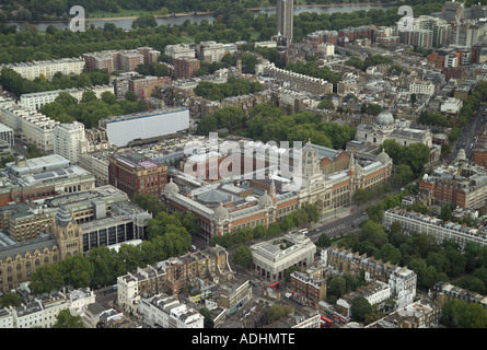 Vista aerea del Victoria and Albert Museum di Cromwell Giardini in South Kensington a Londra. È spesso chiamato il V&A Foto Stock
