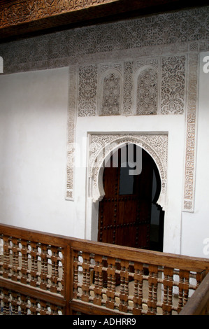 Porta di Ben Youssef Medersa scuola coranica Maghreb Marrakech marocco Foto Stock