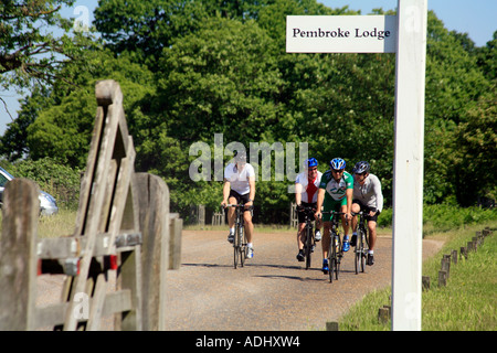 Escursioni in bicicletta in Richmond Park , Surrey Londra Foto Stock