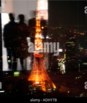 Tokyo tenebrologo dal bar dell'hotel. Foto Stock