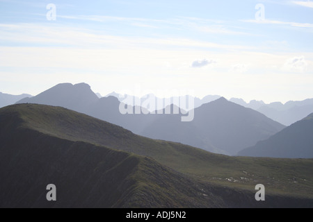 Cuillin Hills dal vertice del Beinn na Caillich Isola di Skye in Scozia Giugno 2006 Foto Stock