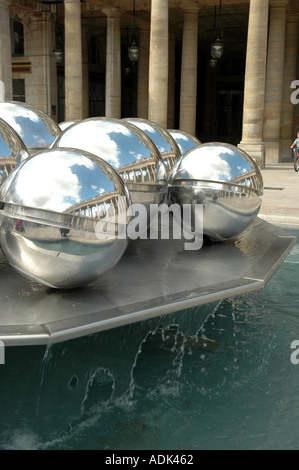 Scultura Moderna PARIGI FRANCIA PH DAN WHITE Foto Stock