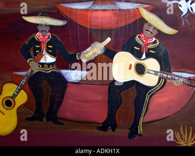 'Mural messicano di chitarristi condividere una bottiglia di agave, distillato di spirito del "agave vegetale", California' Foto Stock