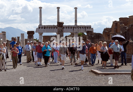 Gli scavi delle rovine di Pompei, vicino Napoli in Italia e che fu distrutta dall'eruzione del Vesuvio nel mese di agosto del 79 D.C. Foto Stock