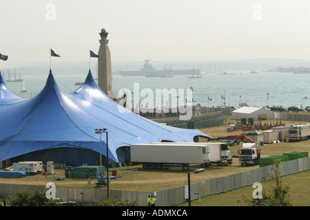 Trafalgar 200 celebrazioni e flotta internazionale di revisione e il Festival internazionale del mare Portsmouth Inghilterra GB UK 2005 Foto Stock