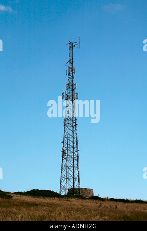 Montante di radio sulla cima di St Catherine giù, Isle of Wight, Regno Unito Foto Stock