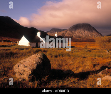 Black rock cottage Glencoe Scozia Scotland Foto Stock