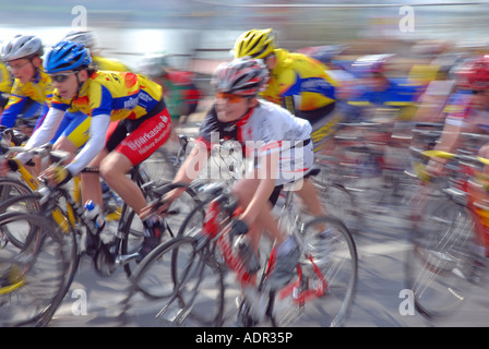 Gara ciclistica intorno a Colonia, in Germania, in Renania settentrionale-Vestfalia, Koeln Foto Stock