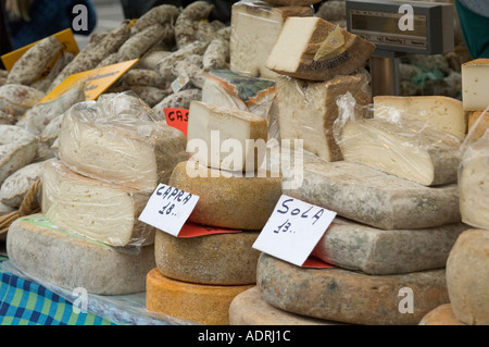 Moncalvo vicino ad Asti Piemonte Italia tartufi mercato Mercato di Tartufo Foto Stock