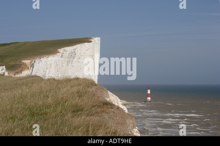 Beachy Head cliff e Lighthouse vicino a Eastbourne East Sussex England Regno Unito Foto Stock