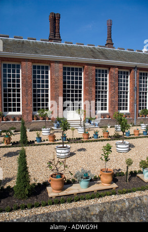 Low Orangery Garden Hampton Court London Inghilterra England Foto Stock