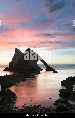 La Prua Fiddle Rock a Portknockie vicino a Cullen, murene, Scozia Foto Stock