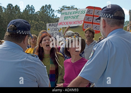Maleny protesta contro la costruzione di un supermercato Woolworths 3688 Foto Stock