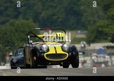 Concessione Gongoll gare il suo 1959 Austin Healey Sprite al Brian Redman sfida internazionale a Road America 2005 Foto Stock