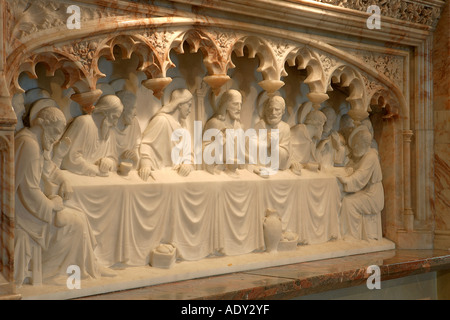 Altare Carving dell Ultima Cena a Lockerley chiesa in Hampshire REGNO UNITO Foto Stock