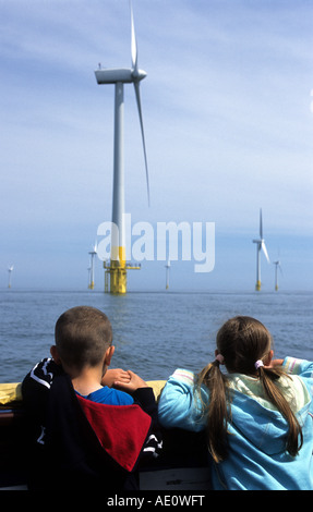 Gita turistica a Scroby Sands offshore wind farm, Great Yarmouth, Norfolk, Regno Unito. Foto Stock