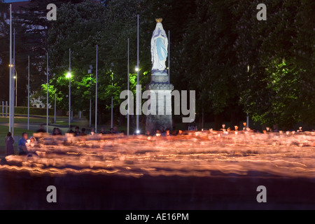 La Fiaccolata a Lourdes, Francia Foto Stock