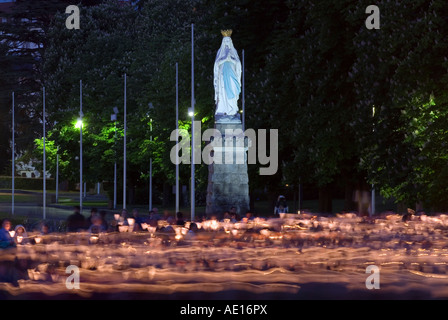 La Fiaccolata a Lourdes, Francia Foto Stock