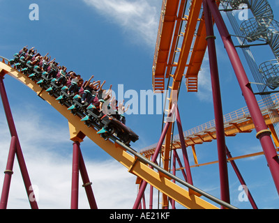 Roller Coaster toro infuria Foto Stock