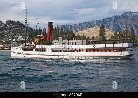 QUEENSTOWN laghi del sud dell'Isola del Sud della Nuova Zelanda può TSS Earnslaw Vintage un piroscafo per una crociera lungo il lago di Wakatipu Foto Stock