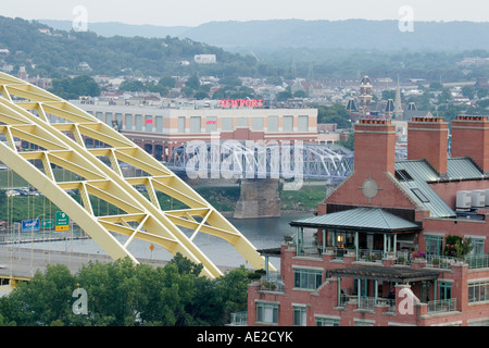 Cincinnati Ohio, Mount Adams storico quartiere Ohio River View, Newport Kentucky, Kentucky, Appalachian state, Bluegrass, OH070725076 Foto Stock